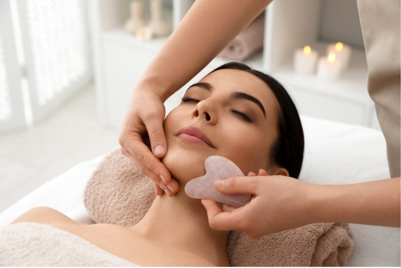 Understanding Gua Sha: A Guide to Performing Your Own Facial Massage